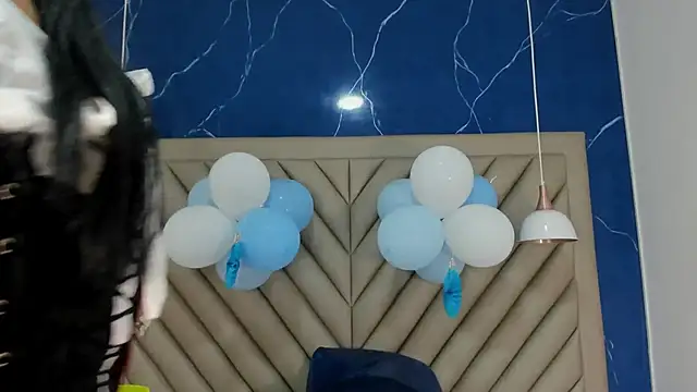 Snapshot of Ibbie_drastic chatting on 09-23-25, 12:08 Ibbie drastic online show from 09-23-25, 12:08