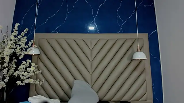 Snapshot of Ibbie_drastic chatting on 10-17-25, 12:08 Ibbie drastic online show from 10-17-25, 12:08