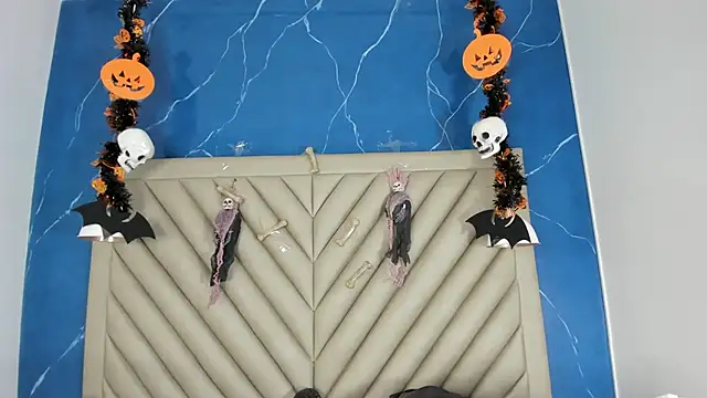 Snapshot of Ibbie_drastic chatting on 10-28-25, 12:09 Ibbie drastic online show from 10-28-25, 12:09