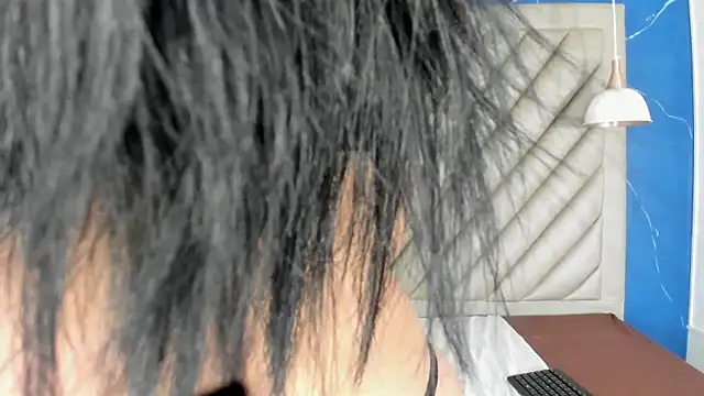 Snapshot of Ibbie_drastic chatting on 11-06-25, 12:17 Ibbie drastic online show from 11-06-25, 12:17