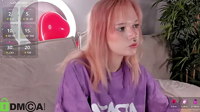 Molly Platt online show from 02-10-26, 09:02