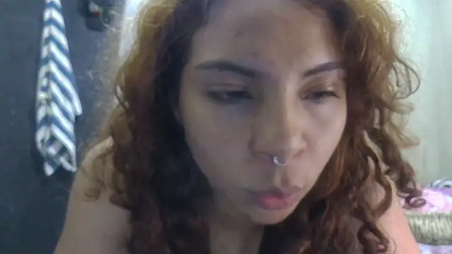 Snapshot of VioletV chatting on 06-14-26, 02:24 VioletV online show from 06-14-26, 02:24