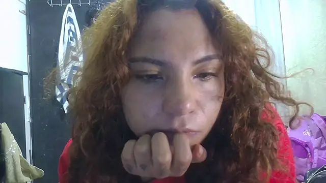 Snapshot of VioletV chatting on 06-25-26, 02:00 VioletV online show from 06-25-26, 02:00