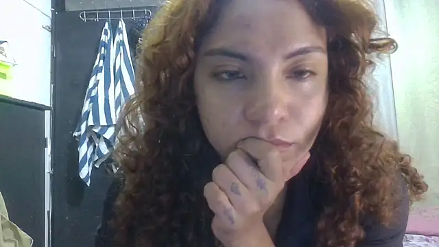 Snapshot of VioletV chatting on 06-26-26, 03:22 VioletV online show from 06-26-26, 03:22