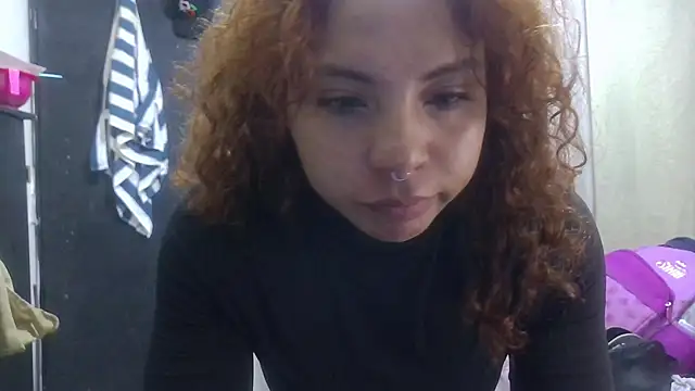 Snapshot of VioletV chatting on 07-07-26, 03:42 VioletV online show from 07-07-26, 03:42