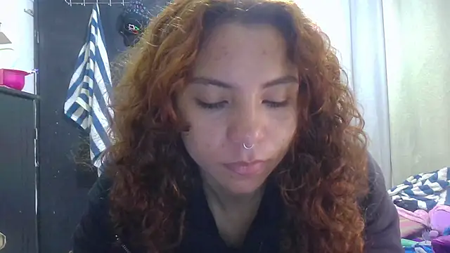 Snapshot of VioletV chatting on 07-18-26, 01:43 VioletV online show from 07-18-26, 01:43