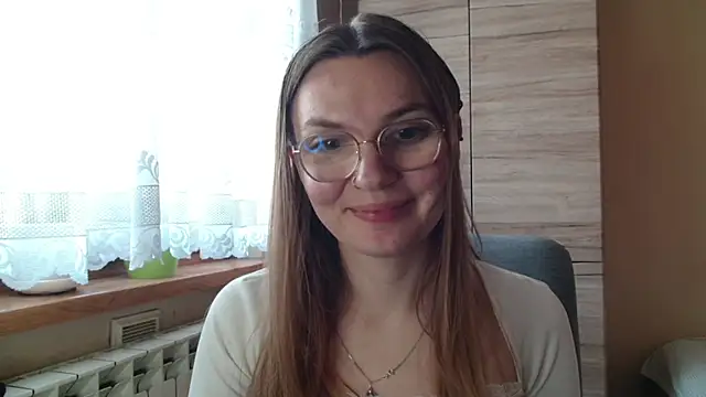 LooveELLYx online show from 11-13-25, 07:40