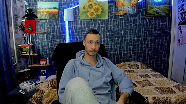 Snapshot of CuteBoy228 chatting on 01-10-26, 10:39 CuteBoy228 online show from 01-10-26, 10:39