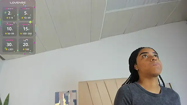 Snapshot of Sophia_Ebony chatting on 09-29-25, 12:32 Sophia Ebony online show from 09-29-25, 12:32