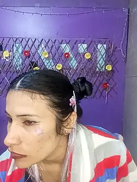 Snapshot of karinnahotdirty chatting on 09-24-25, 10:46 karinnahotdirty online show from 09-24-25, 10:46