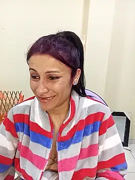 Snapshot of karinnahotdirty chatting on 11-07-25, 08:20 karinnahotdirty online show from 11-07-25, 08:20