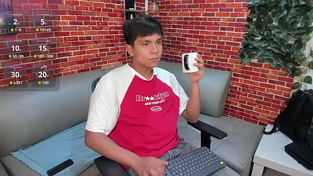 Thiago Kozak online show from 05-22-26, 01:17