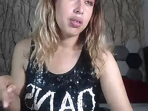 Snapshot of AntonellaBlanc chatting on 09-24-25, 09:07 AntonellaBlanc online show from 09-24-25, 09:07