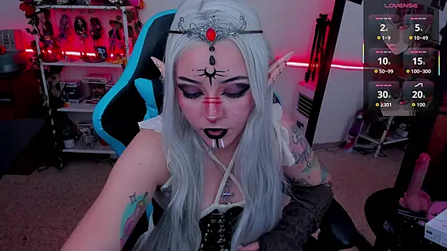 Makii 33 online show from 11-19-25, 12:54