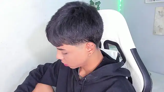 Thomas wil online show from 10-29-25, 07:21