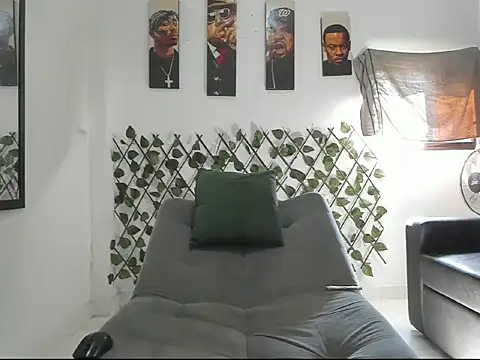 Latins Boss online show from 03-22-26, 08:12