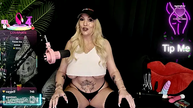 Snapshot of Daisy_Hotwife chatting on 11-09-25, 08:18 Daisy Hotwife online show from 11-09-25, 08:18