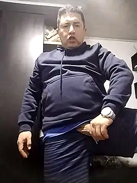 BigCristh79 online show from 11-20-25, 05:07