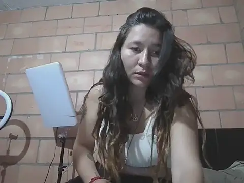 emilykresly online show from 11-15-25, 02:09