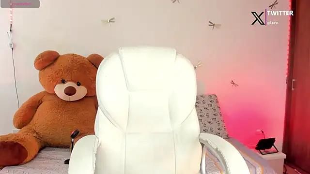 princessluna 19 online show from 11-14-25, 09:02