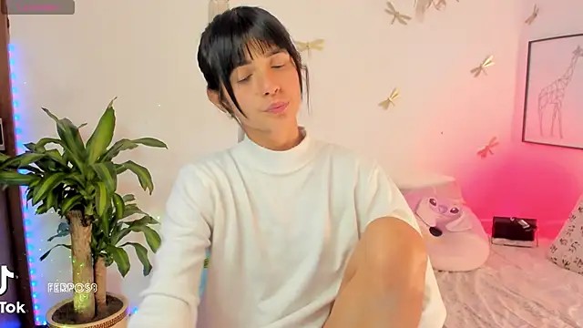 princessluna 19 online show from 04-11-26, 09:30