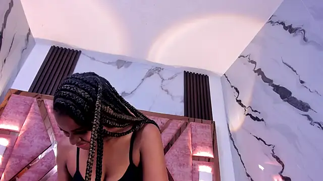 Snapshot of kandy_bronw chatting on 06-20-26, 02:03 kandy bronw online show from 06-20-26, 02:03