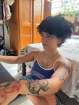 Snapshot of CamillyBlum chatting on 11-27-25, 06:10 CamillyBlum online show from 11-27-25, 06:10