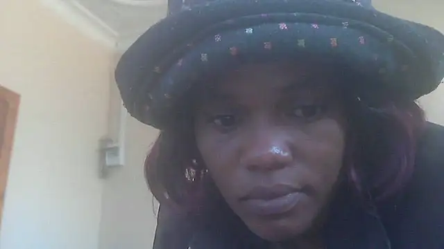 Snapshot of sexythae32 chatting on 11-12-25, 06:03 sexythae32 online show from 11-12-25, 06:03