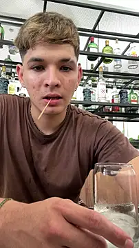 Snapshot of RobinLenoxx chatting on 12-03-25, 09:02 RobinLenoxx online show from 12-03-25, 09:02