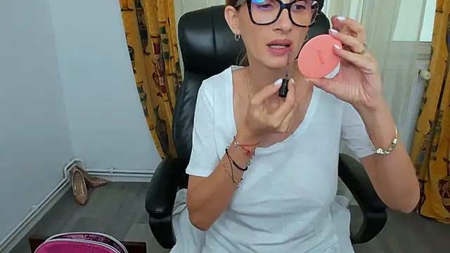 NaughtyWifey1 online show from 09-11-25, 05:18