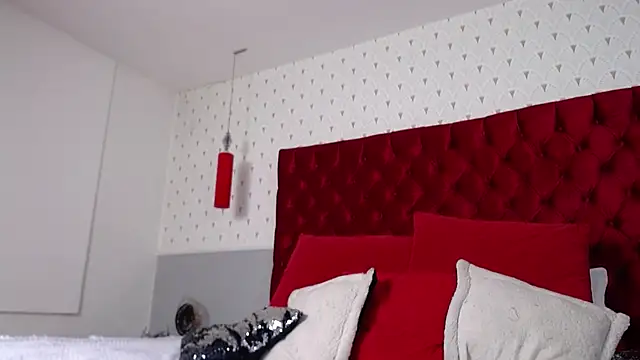 Snapshot of GyaCarpenti chatting on 10-29-25, 07:48 GyaCarpenti online show from 10-29-25, 07:48