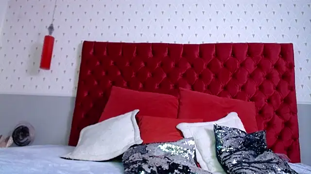 Snapshot of GyaCarpenti chatting on 11-05-25, 05:35 GyaCarpenti online show from 11-05-25, 05:35