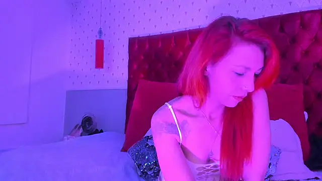 Snapshot of GyaCarpenti chatting on 11-12-25, 07:13 GyaCarpenti online show from 11-12-25, 07:13