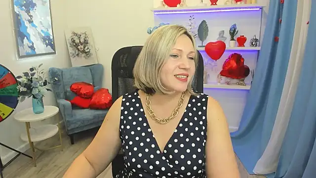 NinaStarle online show from 02-11-26, 11:48