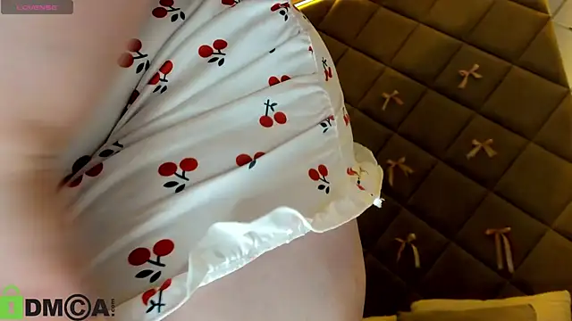 Chloee White online show from 04-13-26, 09:15