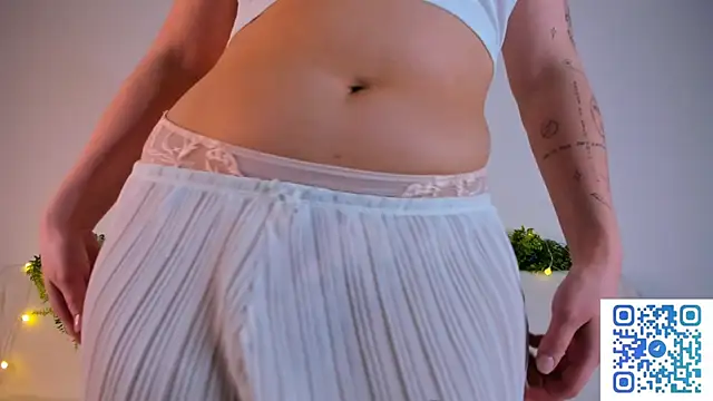 girlllsooft online show from 10-22-25, 01:55