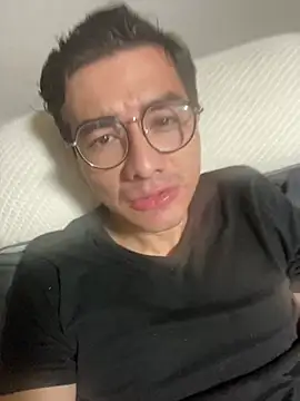 Snapshot of long_nigth chatting on 07-18-26, 03:27 long nigth online show from 07-18-26, 03:27