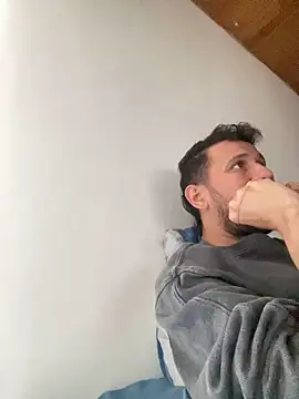 Michaell Spinelly online show from 09-16-25, 07:04