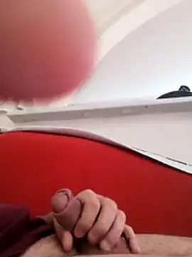 Vogliogodere123 online show from 04-19-26, 02:05