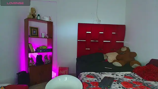 Snapshot of Camila_hot_ts chatting on 02-18-26, 03:41 Camila hot ts online show from 02-18-26, 03:41