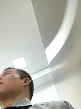 Manu0586 online show from 12-02-25, 11:23