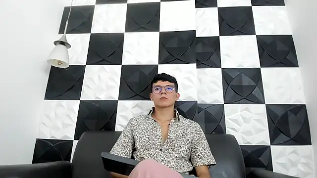 AndyFame1 online show from 12-18-25, 06:47