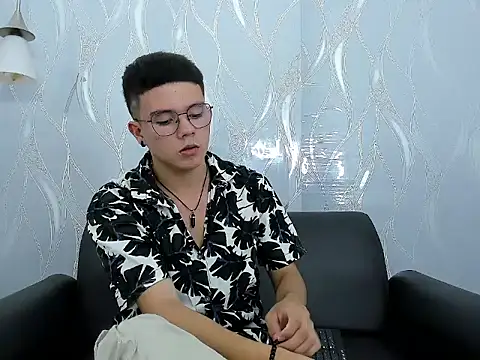 AndyFame1 online show from 01-12-26, 06:24