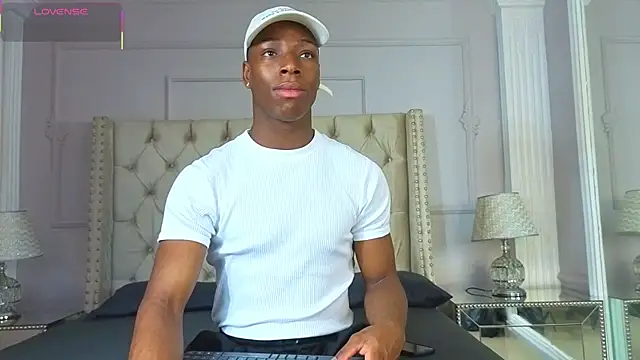 Snapshot of CharlesBrown_ chatting on 05-08-26, 01:49 CharlesBrown online show from 05-08-26, 01:49