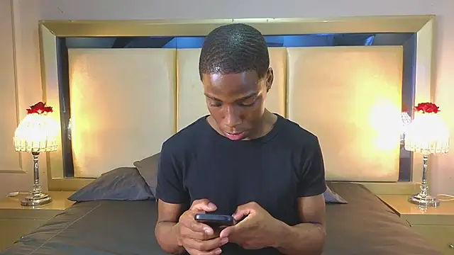 Snapshot of CharlesBrown_ chatting on 05-15-26, 01:29 CharlesBrown online show from 05-15-26, 01:29