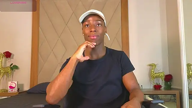 Snapshot of CharlesBrown_ chatting on 05-19-26, 01:17 CharlesBrown online show from 05-19-26, 01:17
