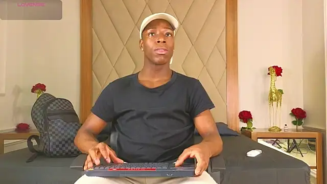 Snapshot of CharlesBrown_ chatting on 05-29-26, 07:23 CharlesBrown online show from 05-29-26, 07:23