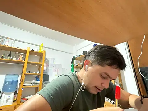 Haustin202 online show from 10-12-25, 03:27