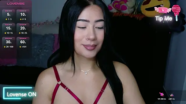 Snapshot of evelyn_ch_ chatting on 11-05-25, 10:59 evelyn ch online show from 11-05-25, 10:59