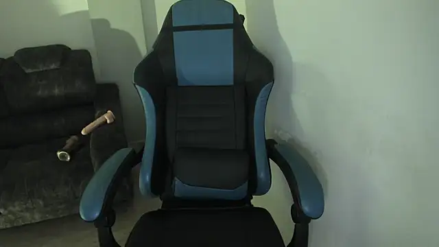 Snapshot of Scarbadgirl_ chatting on 10-11-25, 03:28 Scarbadgirl online show from 10-11-25, 03:28